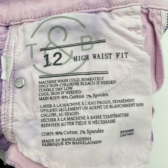 Treasure & Bond
Kids' High Waist
Denim Shorts - Picture 5 of 5